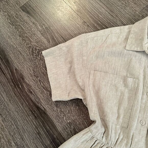 Elegant Beige Button-Down Dress - Picture 2 of 11